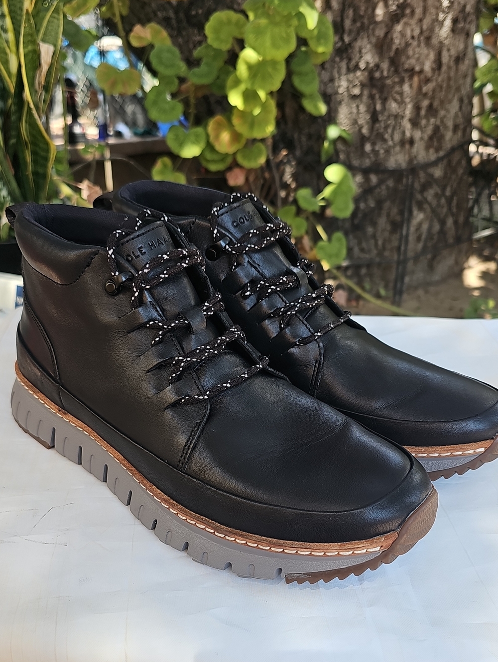 Cole Haan Black Leather Chukka Boots with Tan Accents